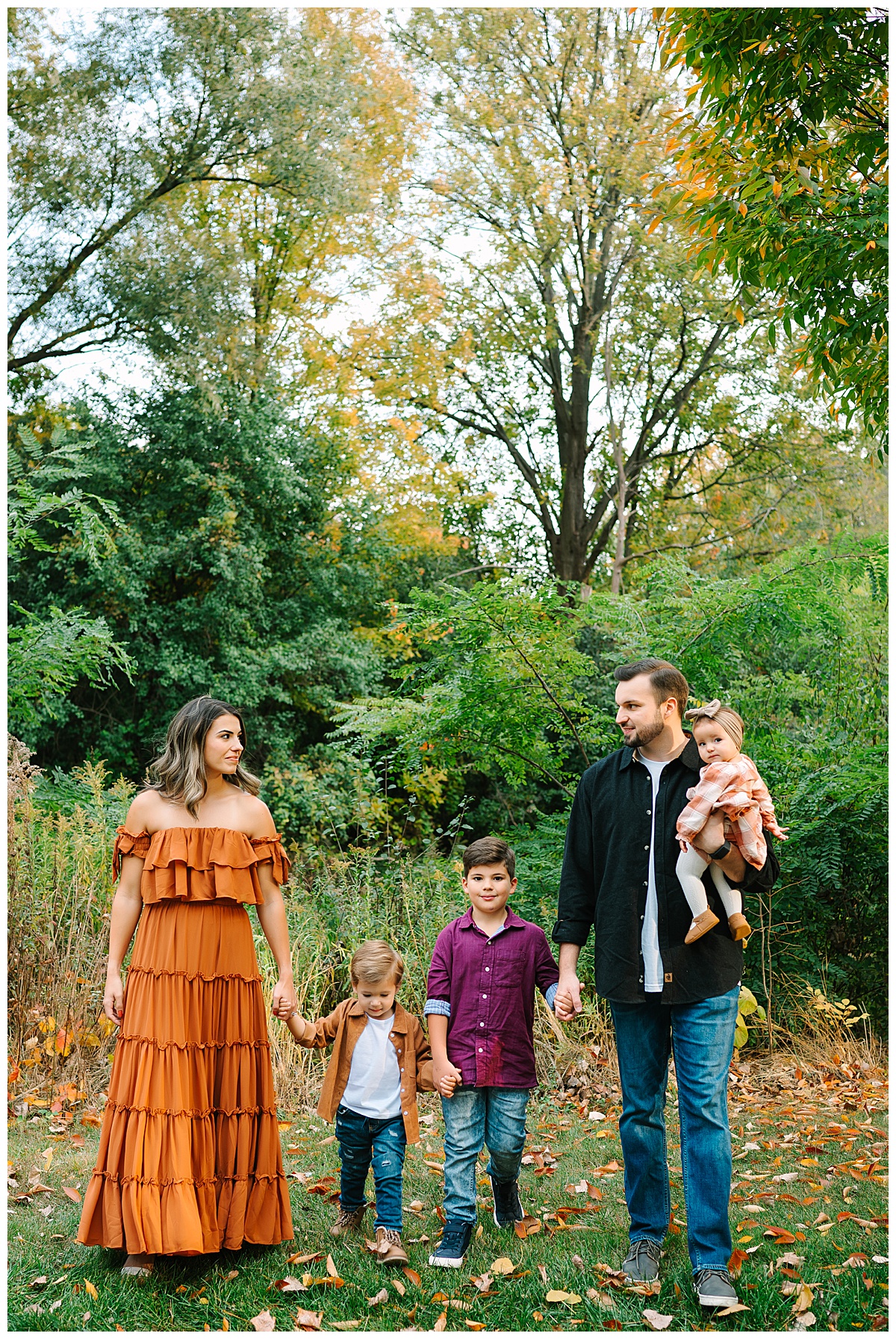 Mom and dad look to each other for Oakland County Family Session